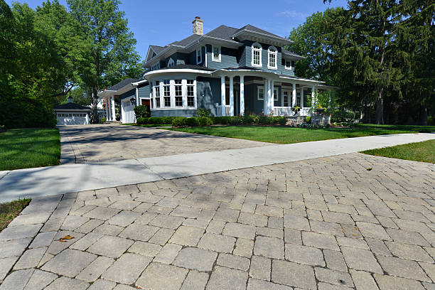 Best Professional Driveway Pavers  in Bowling Green, VA